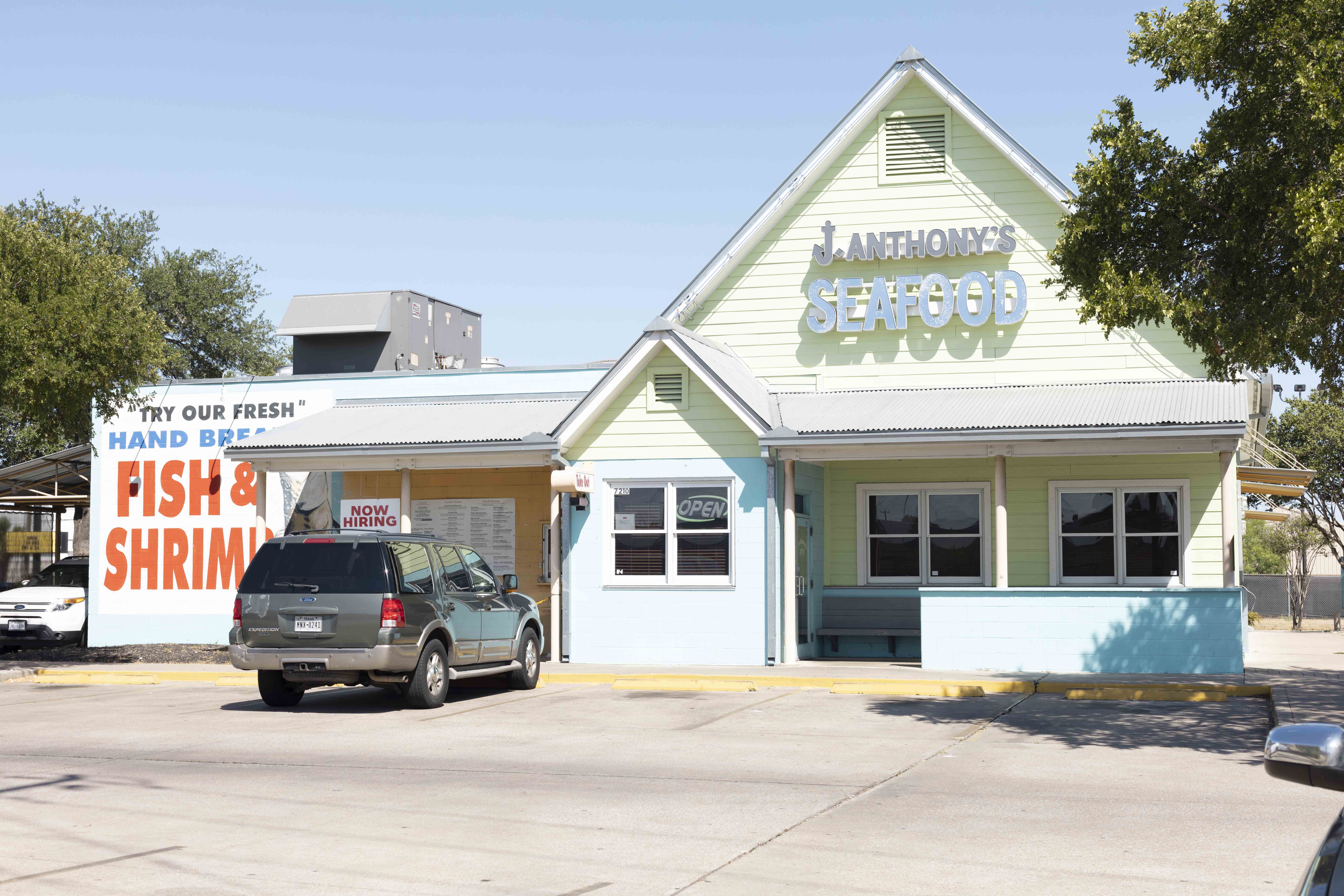 Family Dining at J. Anthony’s: A San Antonio Favorite